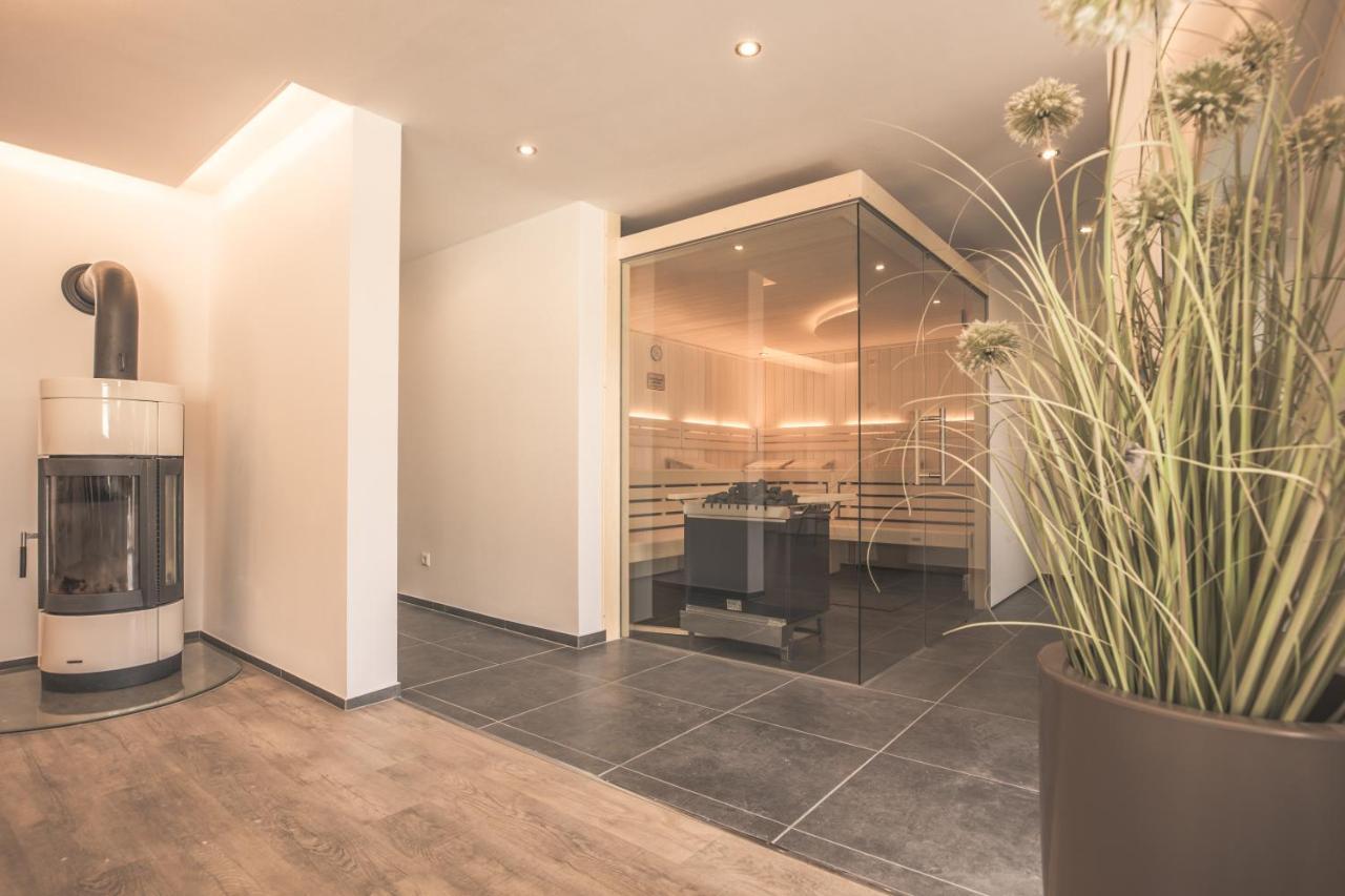 Boutique Wellnesshotel Landmann Steinen  Extérieur photo