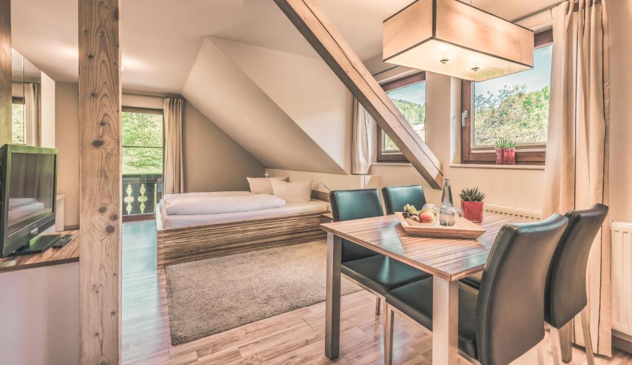 Boutique Wellnesshotel Landmann Steinen  Extérieur photo