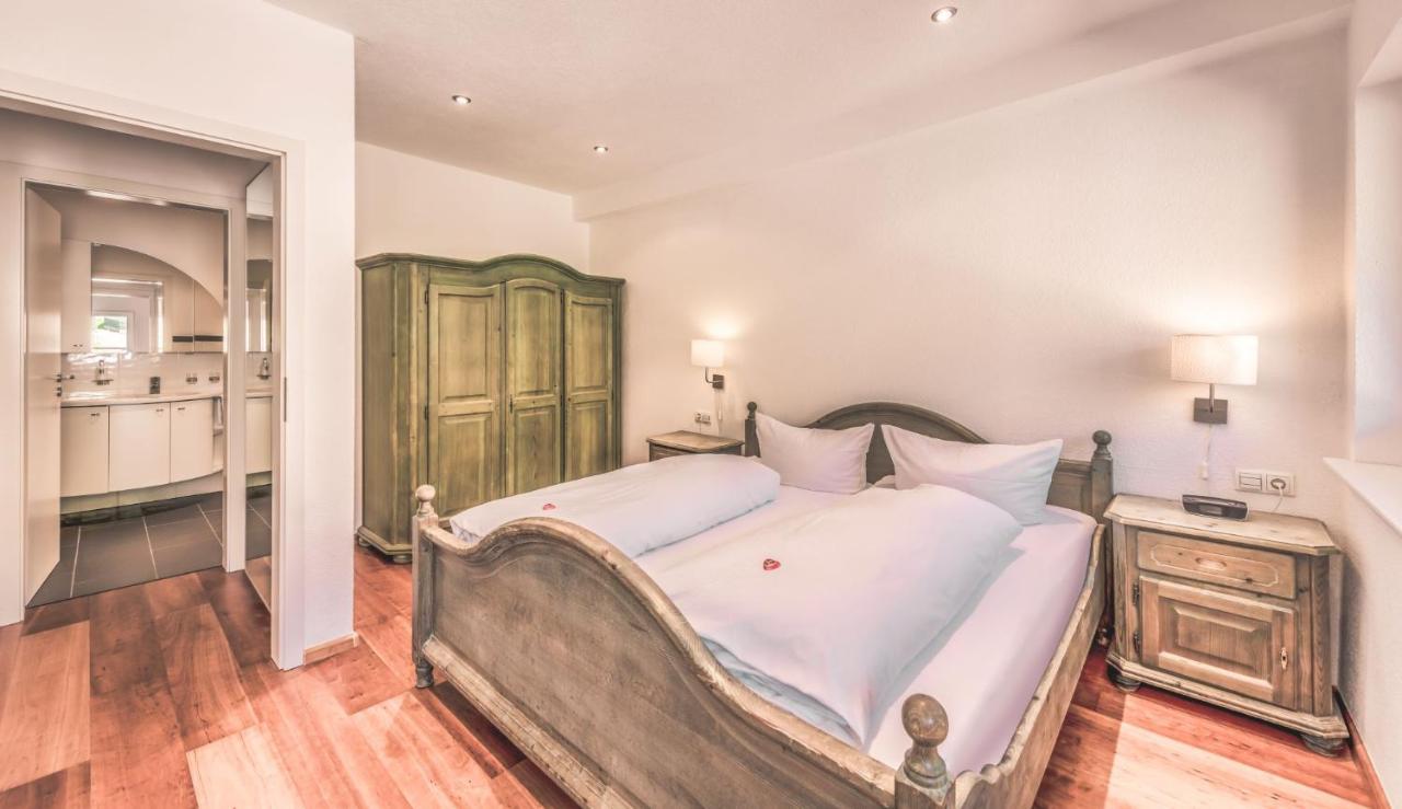 Boutique Wellnesshotel Landmann Steinen  Extérieur photo